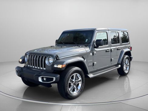 Used 2023 Jeep Wrangler Sahara w/ Cold Weather Group image 2