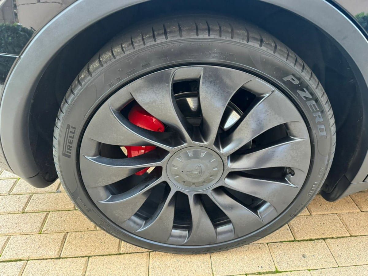 Used 2023 Tesla Model Y Long Range AWD/4WD image 37