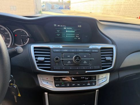 Used 2015 Honda Accord LX image 17