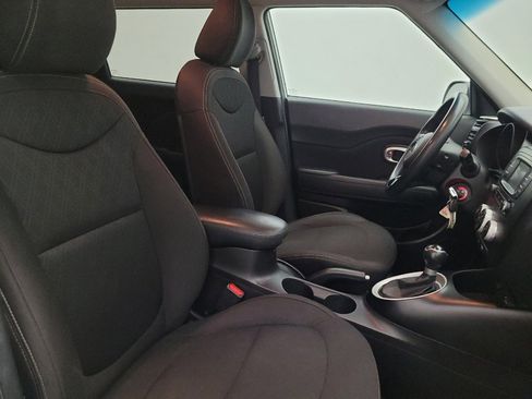 Used 2016 Kia Soul FWD image 21