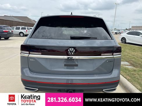 Used 2025 Volkswagen Atlas SEL AWD/4WD image 6