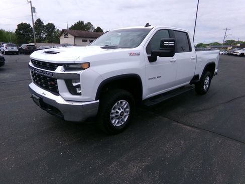 Used 2023 Chevrolet Silverado 2500 LT w/ Convenience Package AWD/4WD image 6