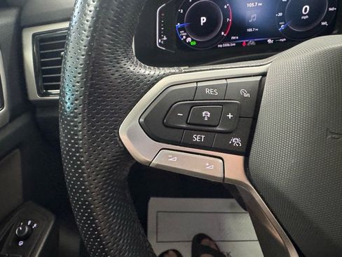 Used 2022 Volkswagen Atlas SEL Premium image 30