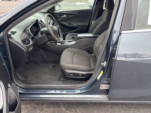 Used 2020 Chevrolet Malibu LT image 13