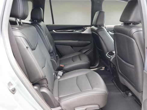 Certified 2023 Cadillac XT6 Premium Luxury AWD/4WD image 20
