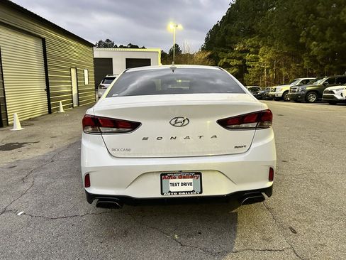 Used 2018 Hyundai Sonata Sport image 3