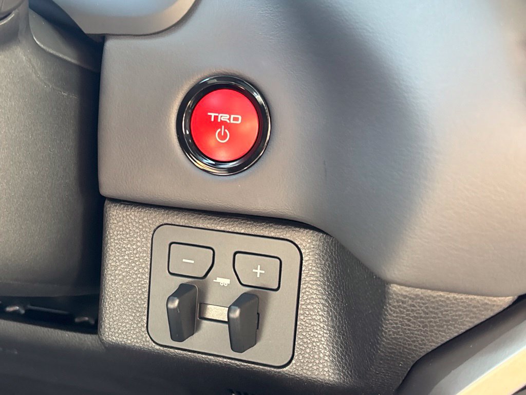 New 2026 Toyota Tundra Platinum AWD/4WD image 20