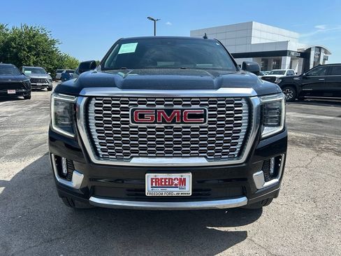 Used 2023 GMC Yukon XL Denali w/ Denali Reserve Package RWD image 8