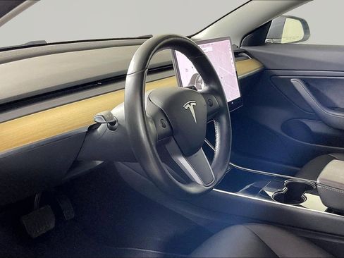 Used 2019 Tesla Model 3 image 14