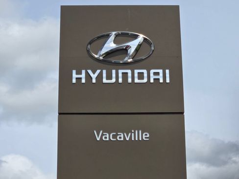 Used 2023 Toyota Camry LE FWD image 28