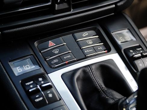 Used 2020 Porsche Macan S image 17