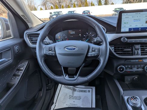 Used 2020 Ford Escape SEL image 11