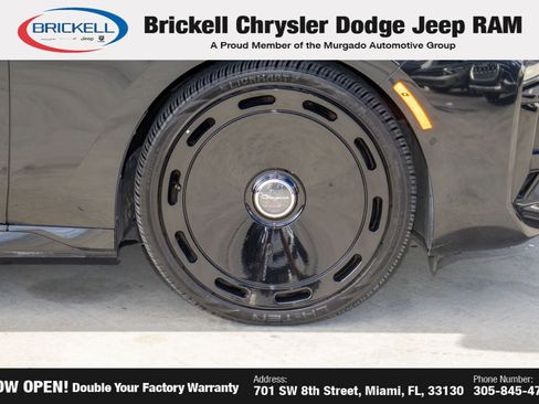 Used 2024 BMW 740i RWD image 40