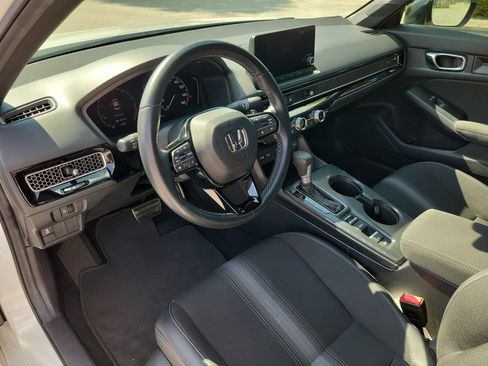 Used 2025 Honda Civic Sport image 14