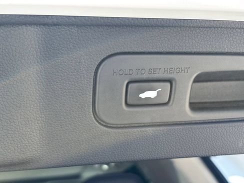 Used 2024 Honda Pilot Elite image 17