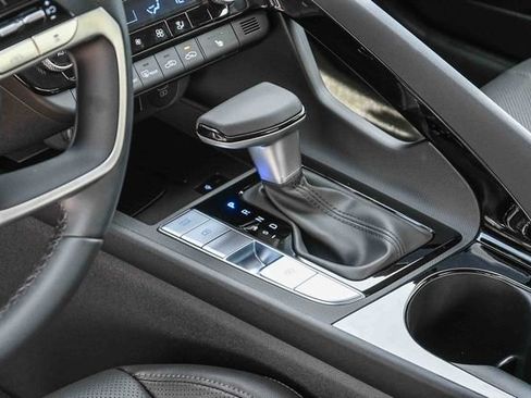New 2026 Hyundai Elantra Limited FWD image 24