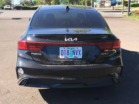 Used 2023 Kia Forte GT-Line w/ GT-Line Premium Package FWD image 5