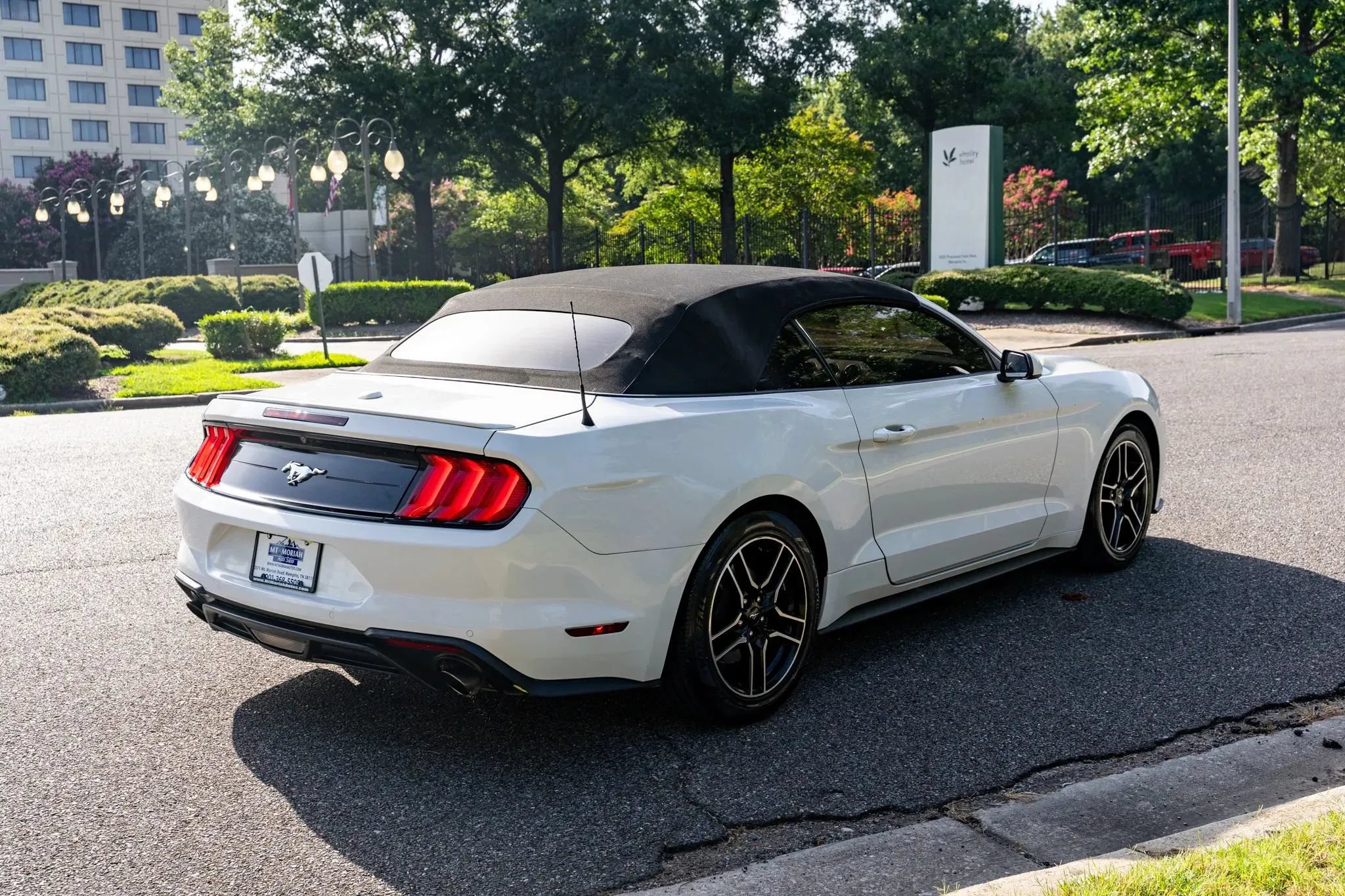 Used 2021 Ford Mustang Premium RWD image 12