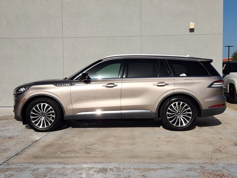 Used 2020 Lincoln Aviator Reserve w/ Equipment Group 201A RWD image 5