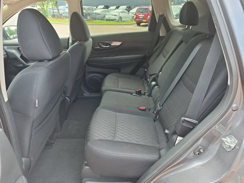 Used 2019 Nissan Rogue SV w/ Premium Package AWD/4WD image 21