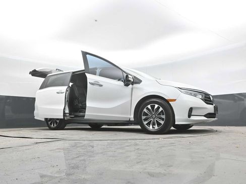 Used 2023 Honda Odyssey EX-L image 40