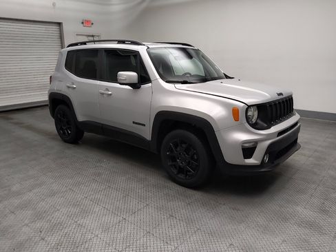 Used 2020 Jeep Renegade Altitude FWD image 11