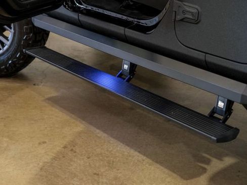 Used 2024 Jeep Wrangler Unlimited Rubicon 392 image 32