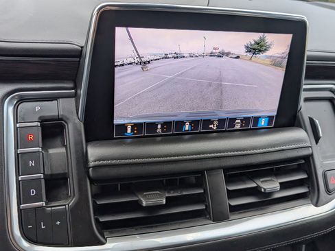 Used 2021 Chevrolet Tahoe LT w/ Luxury Package AWD/4WD image 20