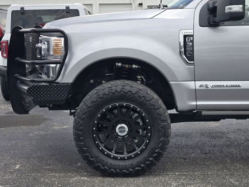 Used 2022 Ford F350 Lariat w/ Lariat Ultimate Package AWD/4WD image 9