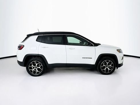 Used 2025 Jeep Compass Limited AWD/4WD image 8