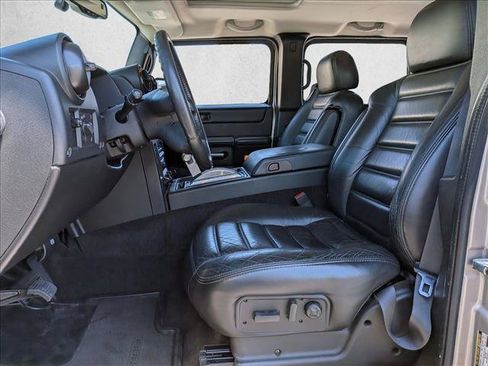 Used 2005 HUMMER H2 w/ Preferred Equipment Group AWD/4WD image 14