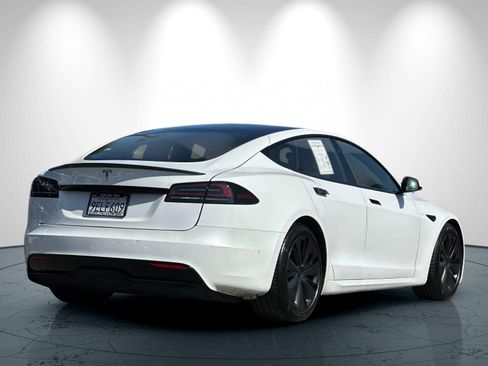 Used 2022 Tesla Model S Plaid AWD/4WD image 4