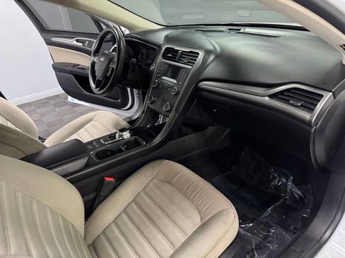Used 2019 Ford Fusion S image 53