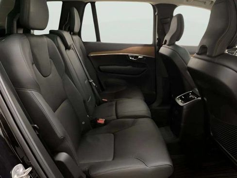 Used 2025 Volvo XC90 T8 Plus w/ Protection Package Premier AWD/4WD image 79