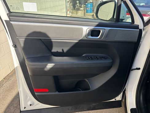 Used 2025 Hyundai Santa Fe SEL image 20