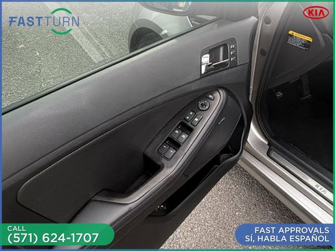 Used 2012 Kia Optima Hybrid w/ Hybrid Premium Technology Pkg image 14