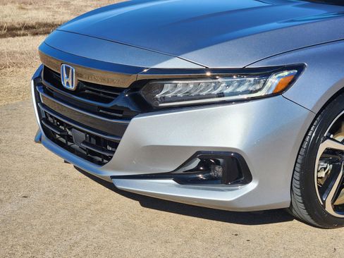 Used 2022 Honda Accord Sport image 10