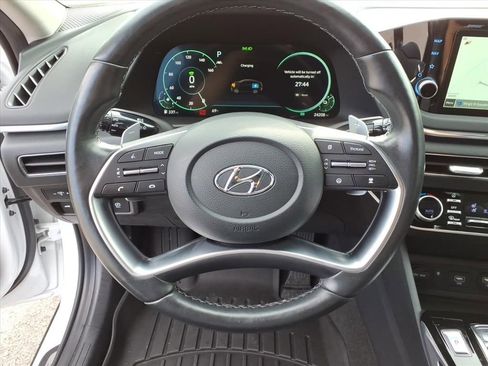 Used 2022 Hyundai Sonata Limited image 17
