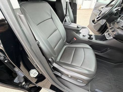 Used 2022 GMC Terrain SLT w/ Tech Package AWD/4WD image 30