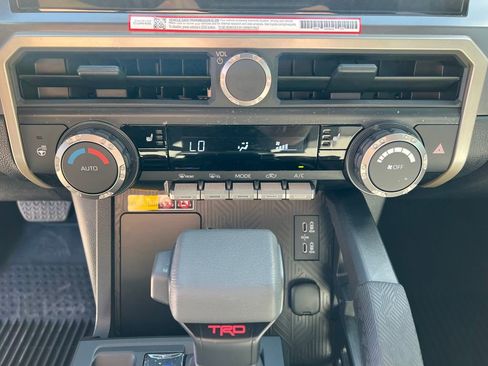 Used 2025 Toyota Tacoma TRD Off-Road w/ TRD Off Road Upgrade Package image 21