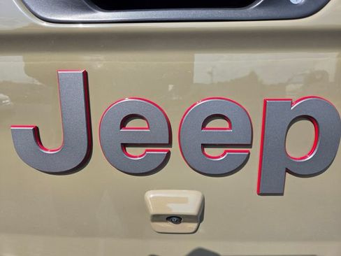 Used 2020 Jeep Gladiator Rubicon AWD/4WD image 26
