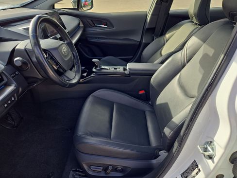 Used 2024 Toyota Prius XLE FWD image 16