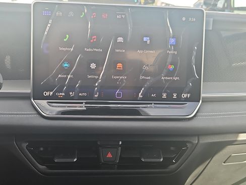 New 2026 Volkswagen Tiguan SE R-Line AWD/4WD image 20