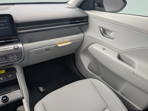 New 2026 Hyundai Kona SEL Premium FWD image 17
