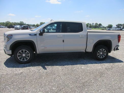 New 2026 GMC Sierra 1500 AT4 w/ AT4 Premium Package AWD/4WD image 9