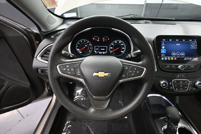 Used 2024 Chevrolet Malibu LT FWD image 21
