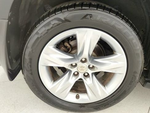 Used 2015 Toyota Highlander Limited Platinum FWD image 82