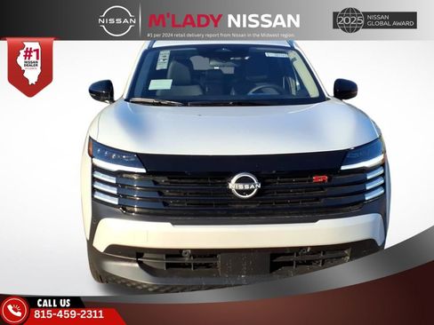 New 2026 Nissan Kicks SR image 2