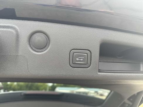 Certified 2024 Chevrolet Equinox LT AWD/4WD image 26