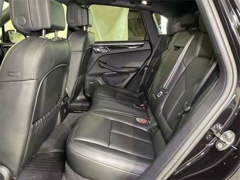 New 2026 Porsche Macan image 19